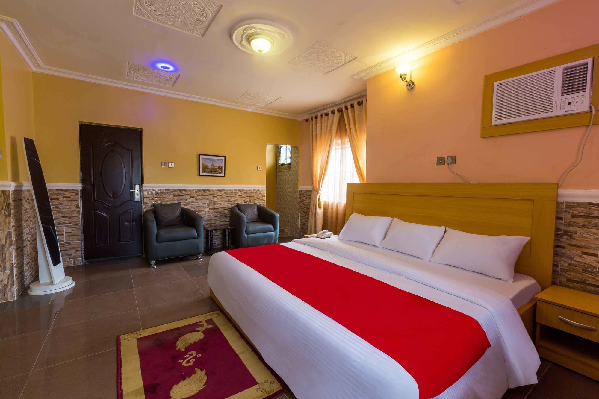 Berbera Palace Royale Hotel Abuja Exterior foto